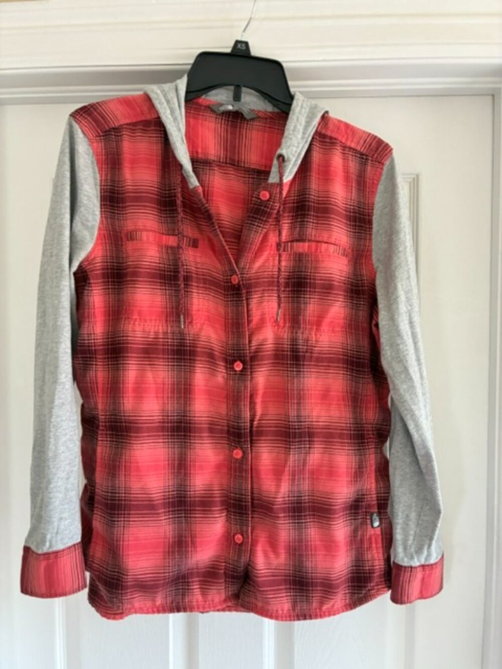 The North Face Campground Shacket Red Plaid Hooded Flannel Shirt Jacket, Medium